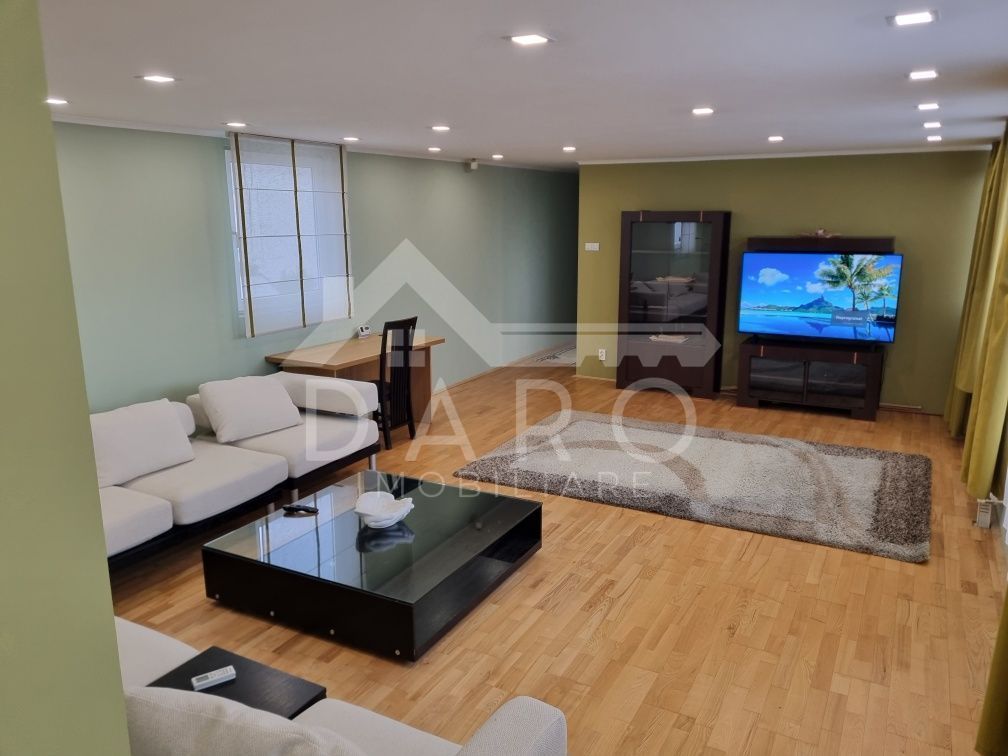 De închiriat apartament deosebit ultracentral, 3 camere, 2 băi, utilat - Poză 2