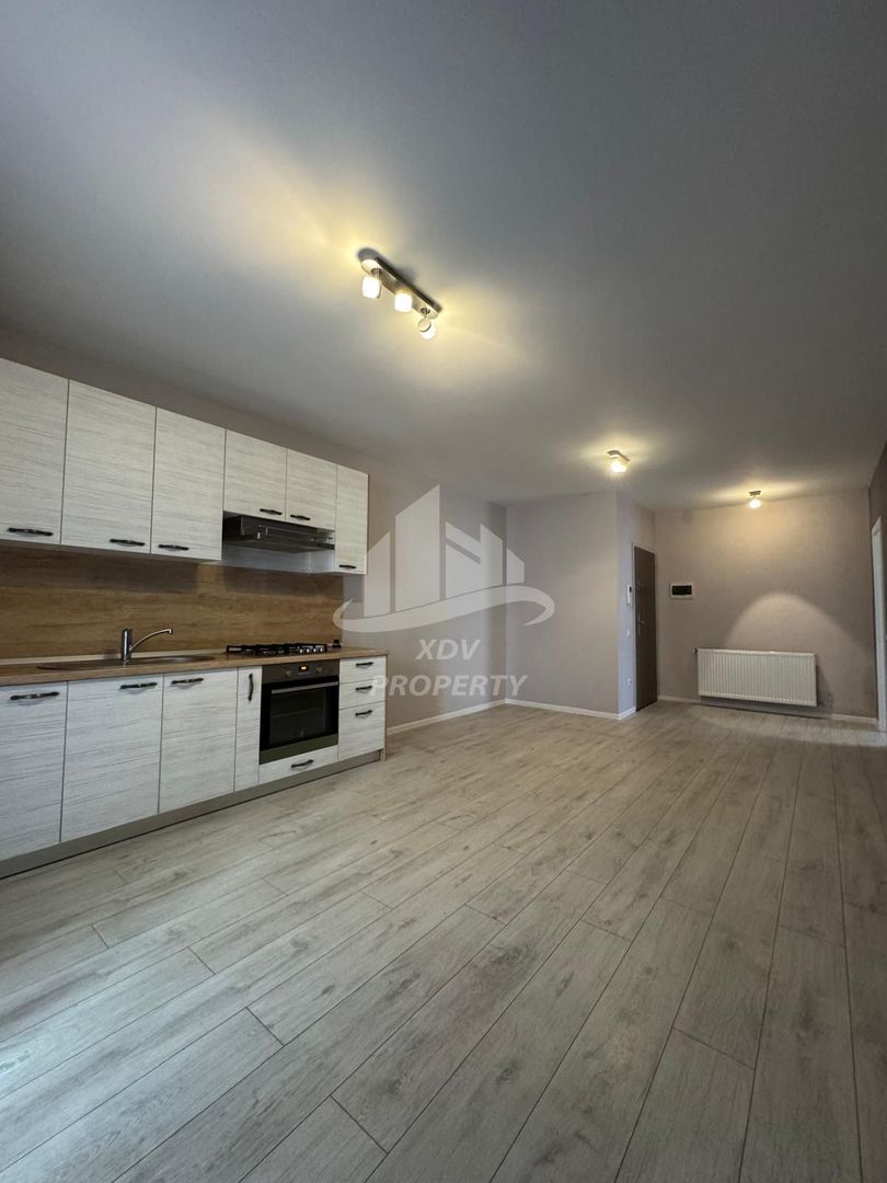 Apartament 4 camere decomandate , 2 bai, 2 balcoane,  90mpu, Sibiu - Poză 1