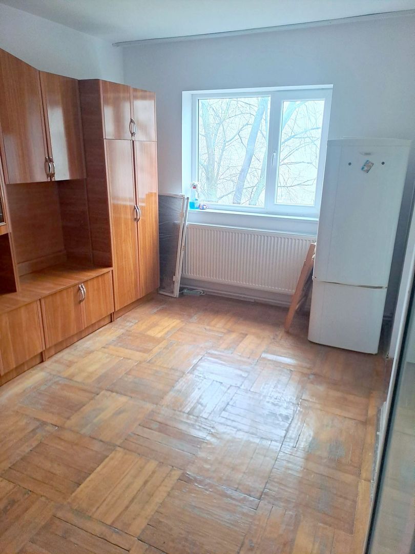 Apartament cu o camera de inchiriat – Micro 38, etaj intermediar - Poză 1