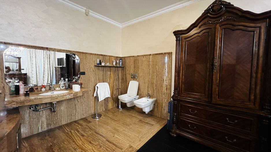 Vila cu 7 camere - Dumbravita - Zona Cora - Poză 9