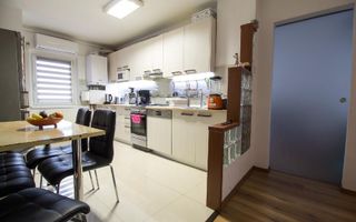 Apartament de 3 camere, decomandat, 2 parcarii, zona Minerva - Poză 6
