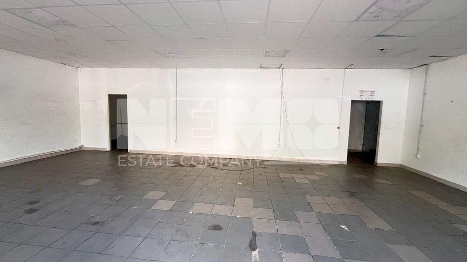 Spatiu Comercial de Inchiriat | Burdujeni, Suceava | Pret: 2.000€\luna - Poză 3