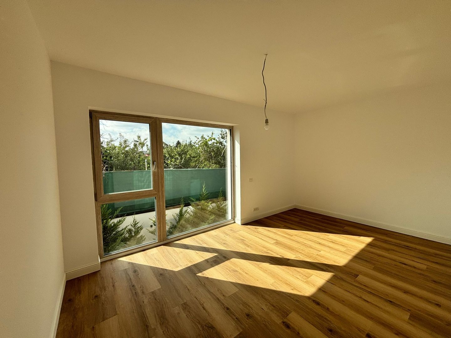 4 Camere I Spatios I Loc Parcare - Poză 4
