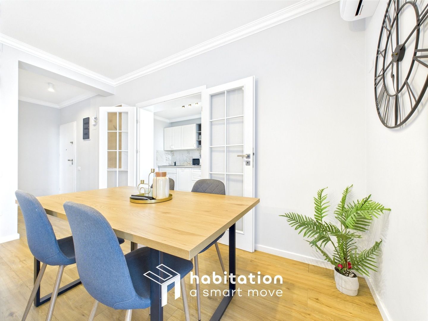 Design modern și locație centrală exclusivistă - Apartament 3 camere - Poză 12