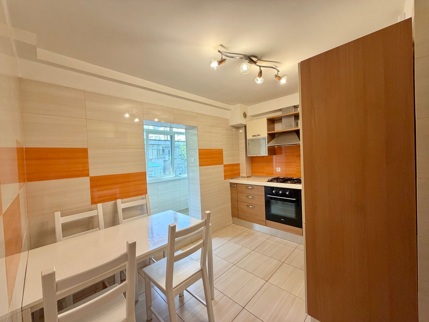 Apartament 3 camere decomandat – zona Teatrului Masca,/Bd. Uverturii - Poză 10