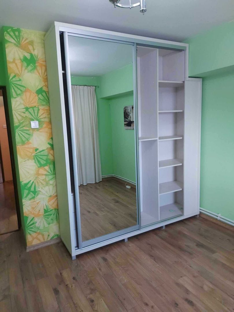 Apartament  3 camere ,dec., Micro20 - Poză 2