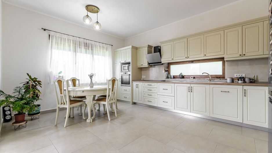 Vilă nouă superbă tip mediteranean, zona Tabacovici - Poză 9