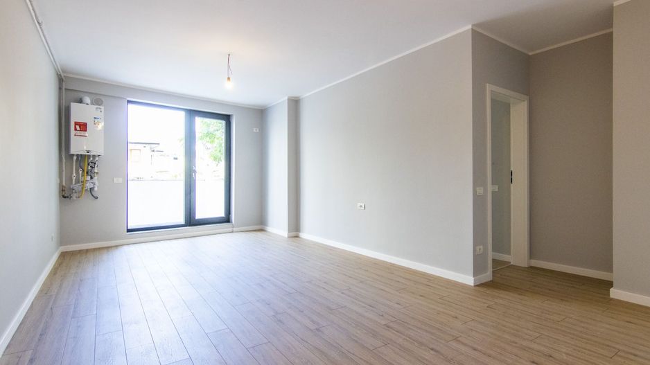 SPATIU COMERCIAL 100MP + 17 TERASA - 2 LOCURI DE PARCARE, BOXA INCLUSA 9MP - Poză 2