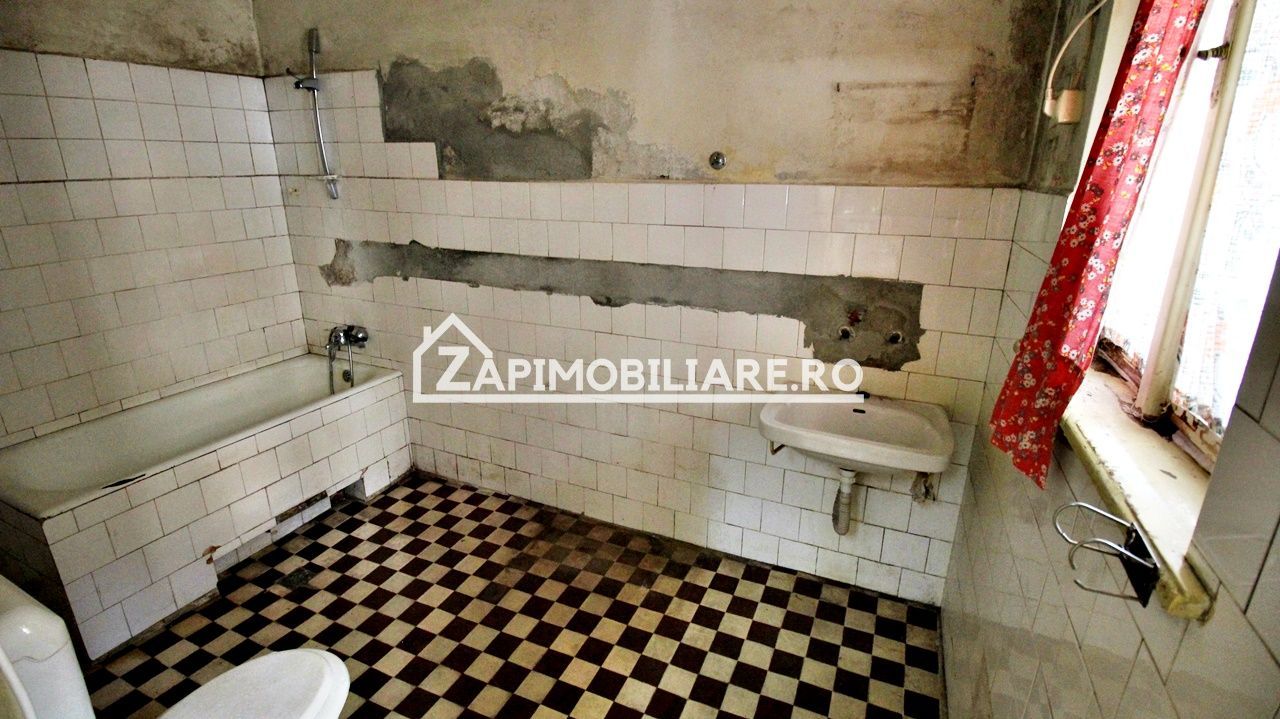 Casa 3 camere, 113 mp, 170 mp teren, zona Cetate - Poză 8