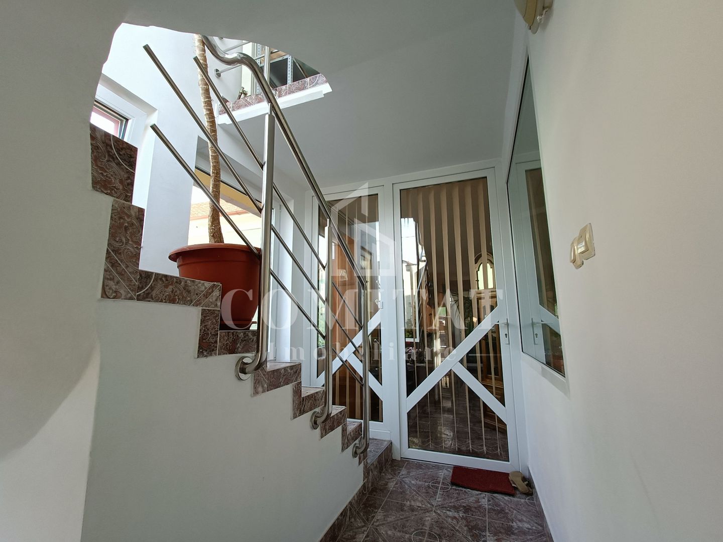 Apartament de închiriat la casă | Cartier Dambul Rotund - Poză 6