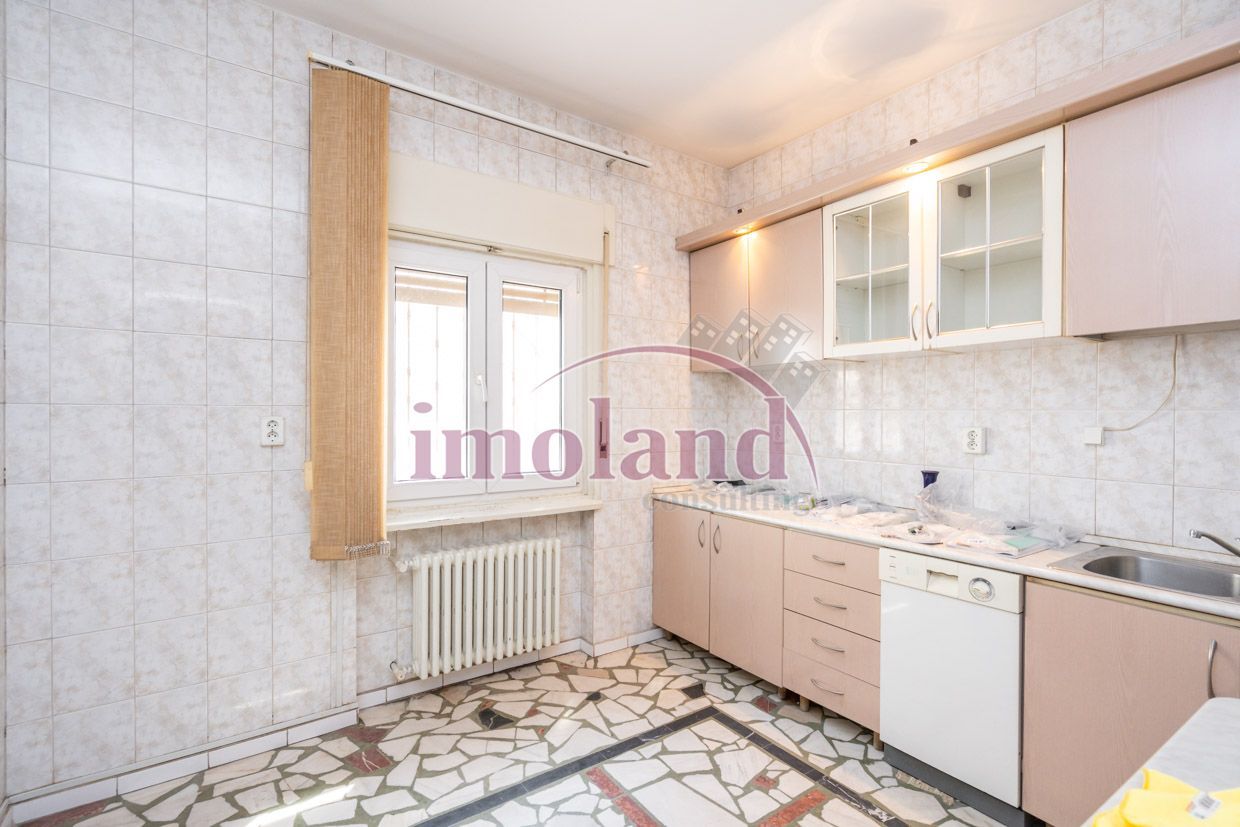 Vila unica cu curte libera 300mp si garaje - Floreasca - Compozitori - Poză 7