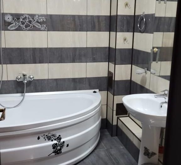 De Vanzare Apartament 3 camere in Vila Sebastian sect 5 - Poză 13