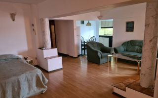 Apartament tip studio – 2 camere modificate, 68 mp, bloc 1993 - Poză 2