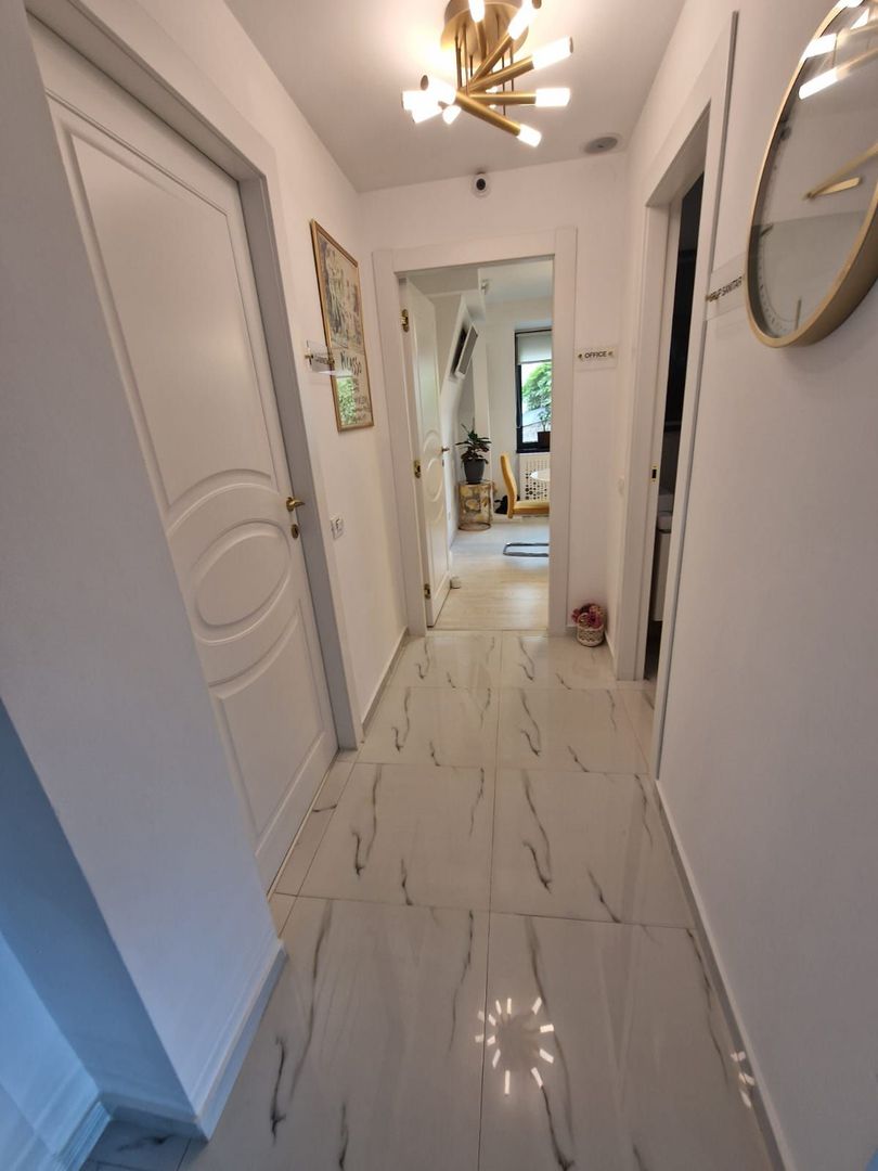 Inchiriem vila cu etaj zona Floreasca Central - Spital Floreasca - Poză 11