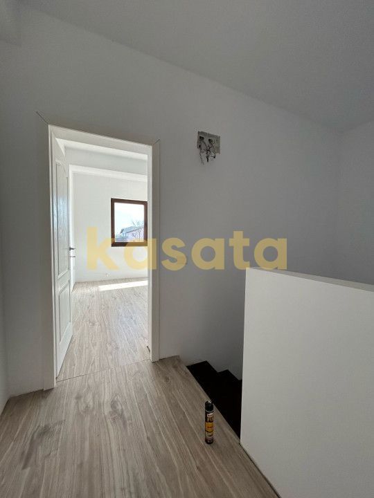 Super pret I Casa tip duplex P+1 I 4 camere I 3 bai I Balotesti - Poză 14