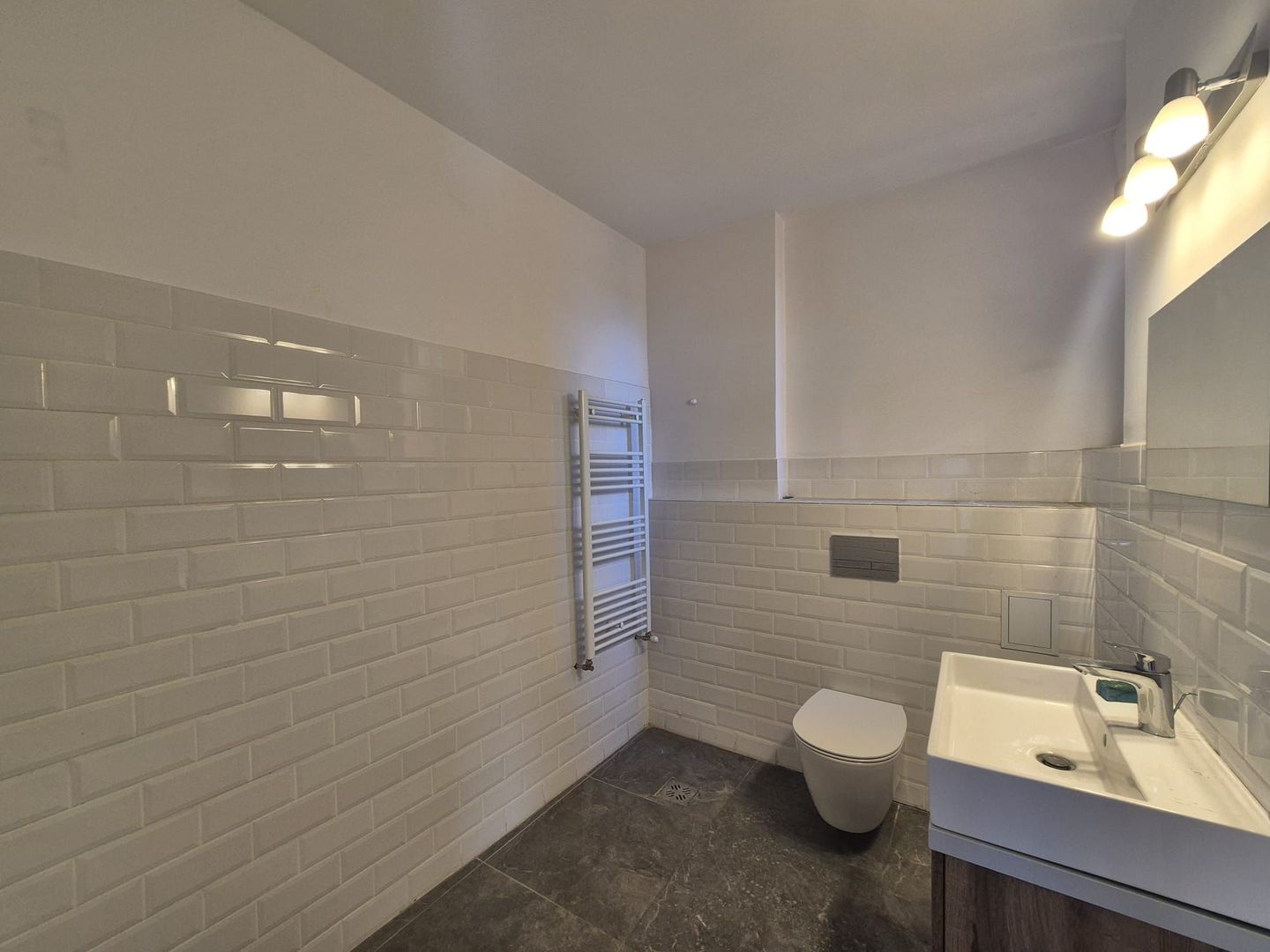 Exclusivitate - Zona Tribunalului , Sf. Constantin, spațiu stradal - Poză 7