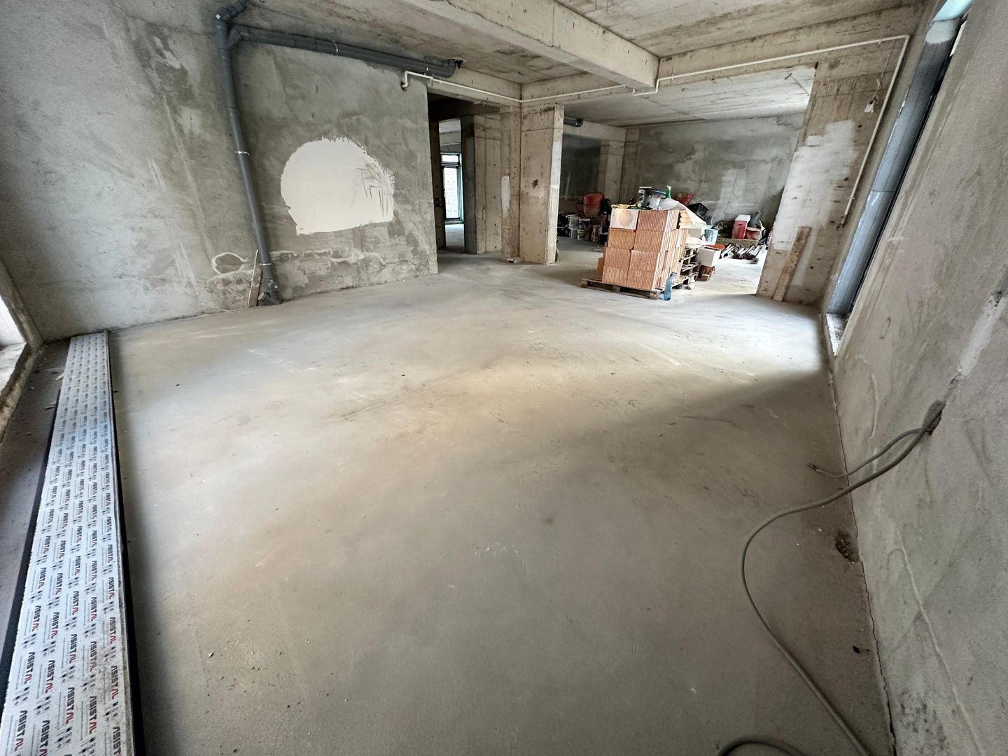 SPATIU COMERCIAL PRELUNGIREA FERENTARI, 180 MP UTILI, BLOC NOU, METROU - Poză 5