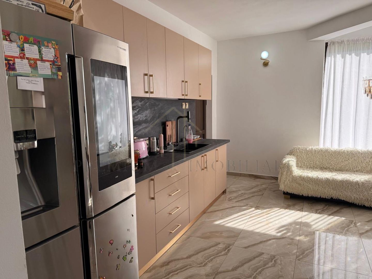 Casa de Vânzare la 4 km de Onești - Poză 14