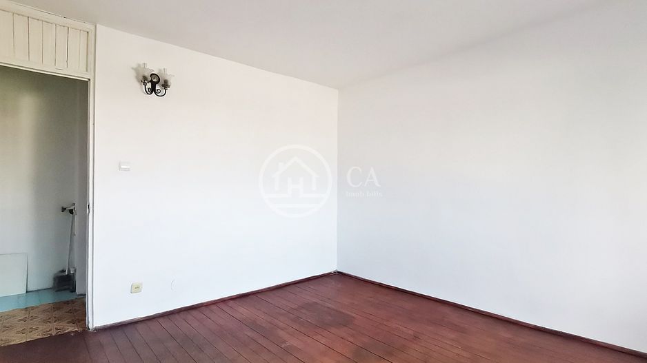 Apartament de vânzare cu 3 camere în zona Iosia , Oradea - Poză 9