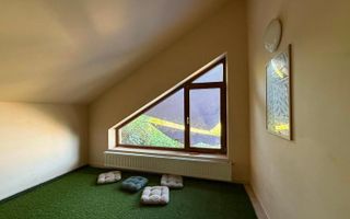 Casa spatioasa,perfecta pentru locuit sau investitie - Poză 11