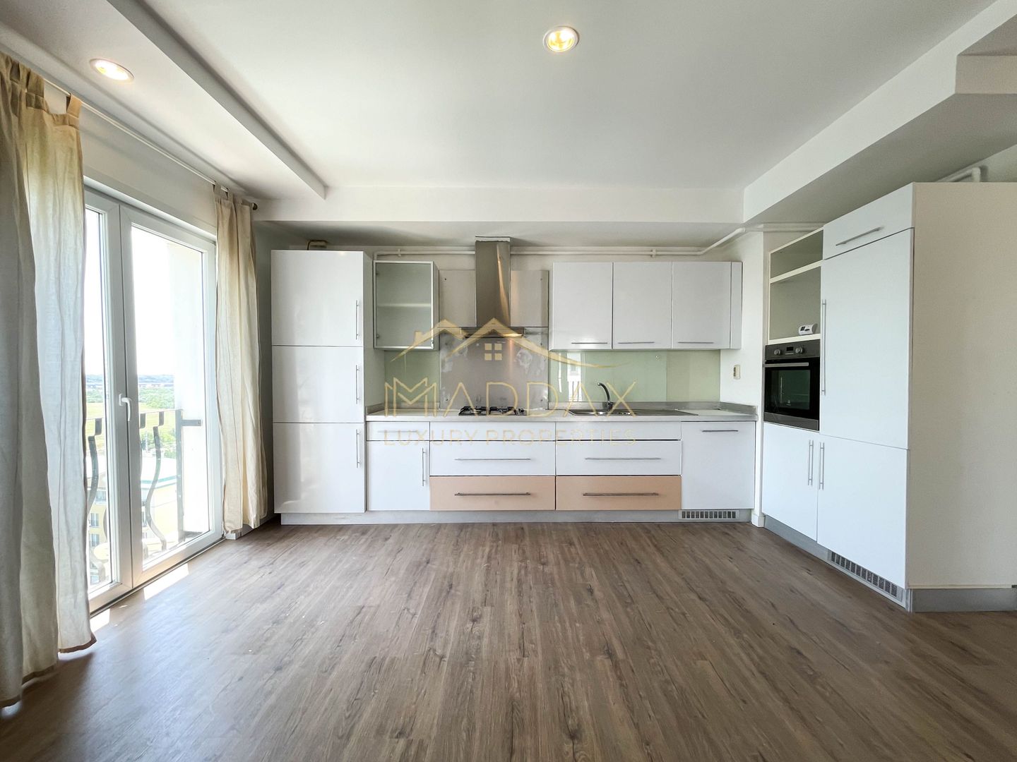 Apartament cu 3 camere // Complex Cosmopolis - Poză 6