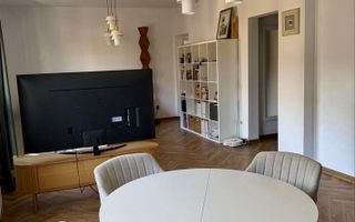 Apartament de inchiriat in bloc interbelic - Poză 4