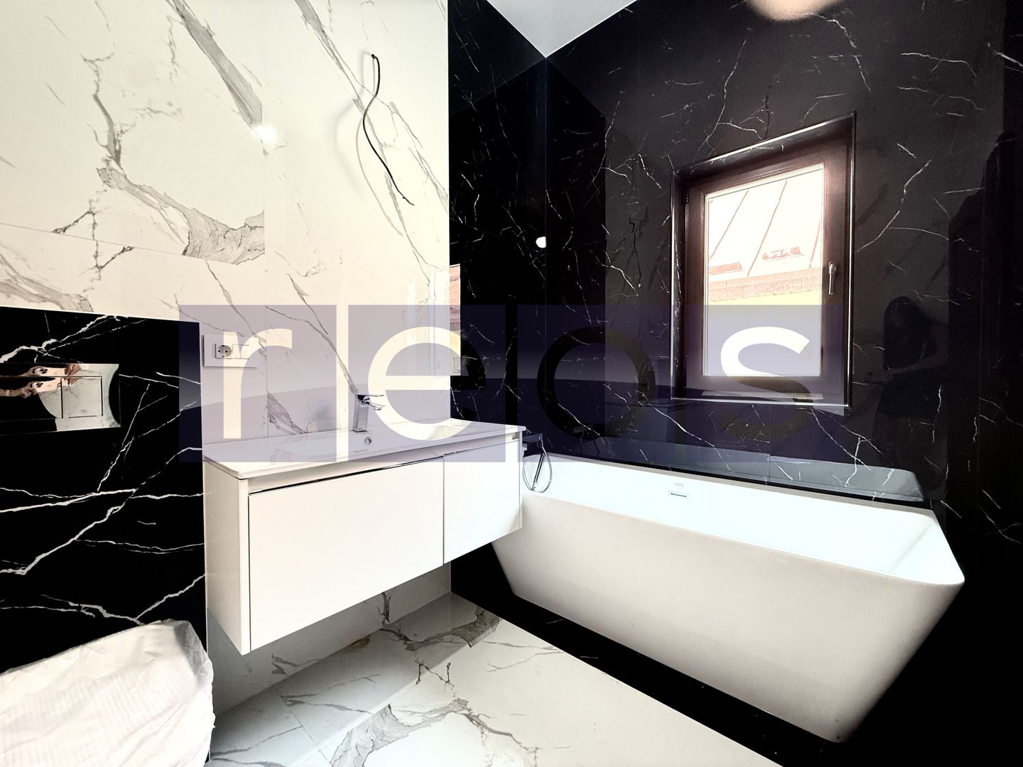 VÂNZARE VILĂ | ZONA OZANA | 5 CAMERE | ÎNCĂLZIRE ÎN PARDOSEALĂ - Poză 3