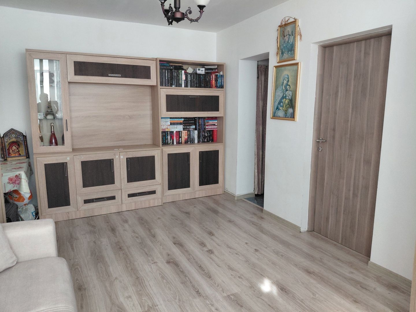 Apartament cu 2  camere Tiglina 1 zona Oraselul Copiilor,etaj.2 - Poză 10