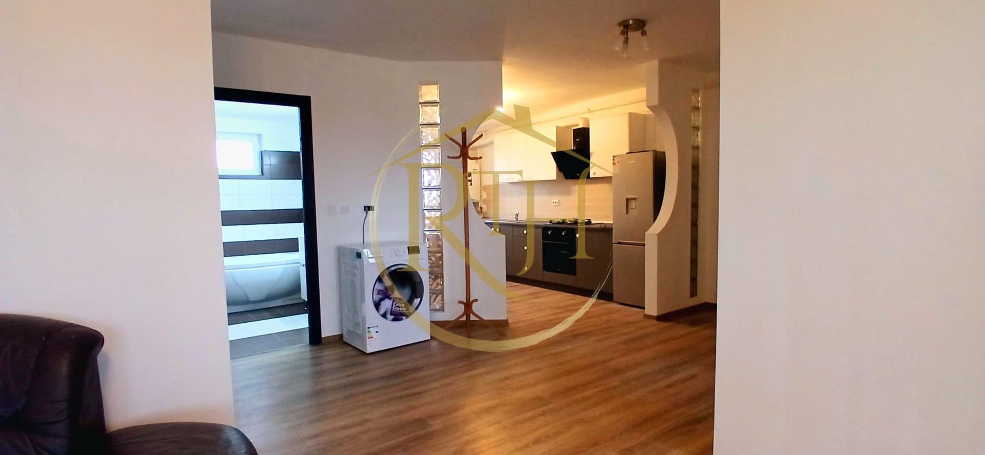 Oferim spre inchiriere un ap cu 3 camere nou in Girocului la mansarda! - Poză 5