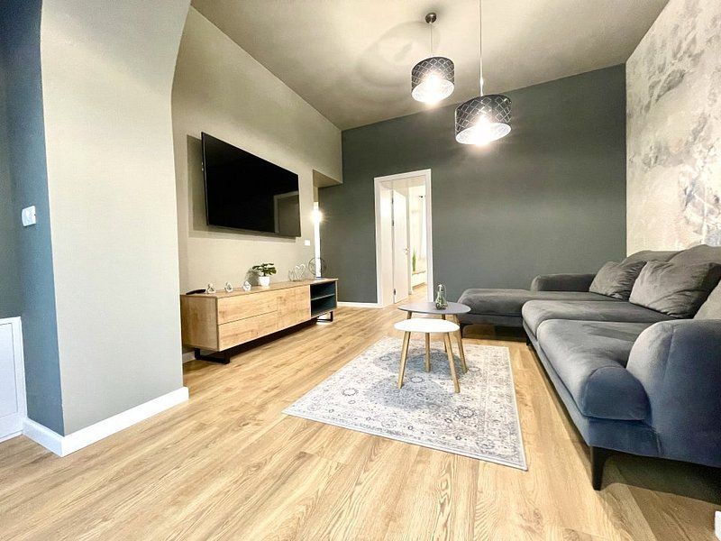 Elegant, finisaje premium, locație deosebita - 3 camere  în Bălcescu - Poză 8