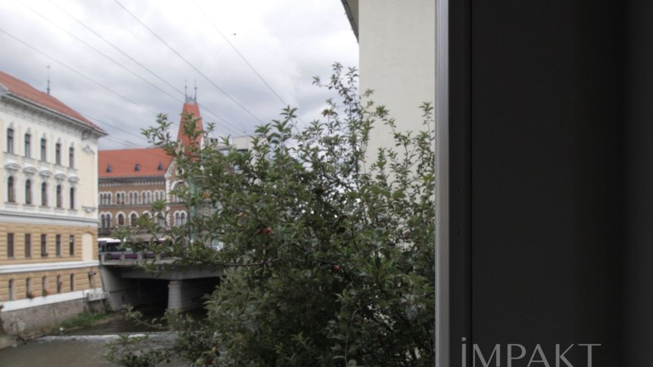Apartament modern cu 2 camere in centrul orasului view spre somes - Poză 10