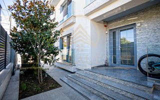 Mamaia Sat - Casă ultra-modernă de lux  – 5 camere, 4 dormitoare. - Poză 2