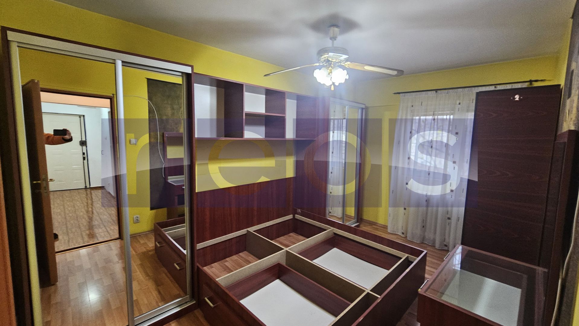 DE VANZARE APARTAMENT 2 CAMERE, ET 5,  1992 –ZONA PANDURI- DECOMANDAT - Poză 3