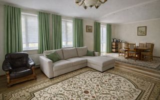 Chirie, casă, 3 camere, strada Sergiu Radautanu Codru - Poză 1