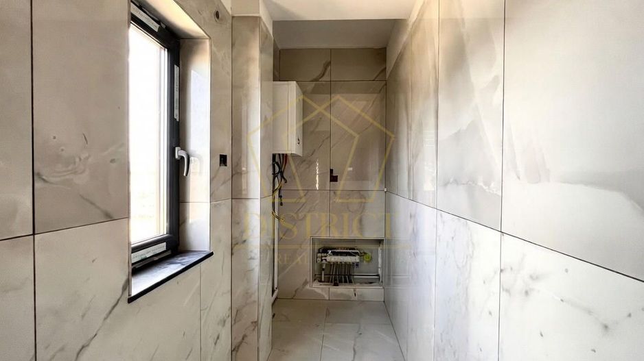 Duplex modern cu 5 camere si carport  I Mosnita Noua I - Poză 13