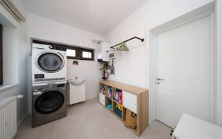 Proprietate Deosebita - Poză 60