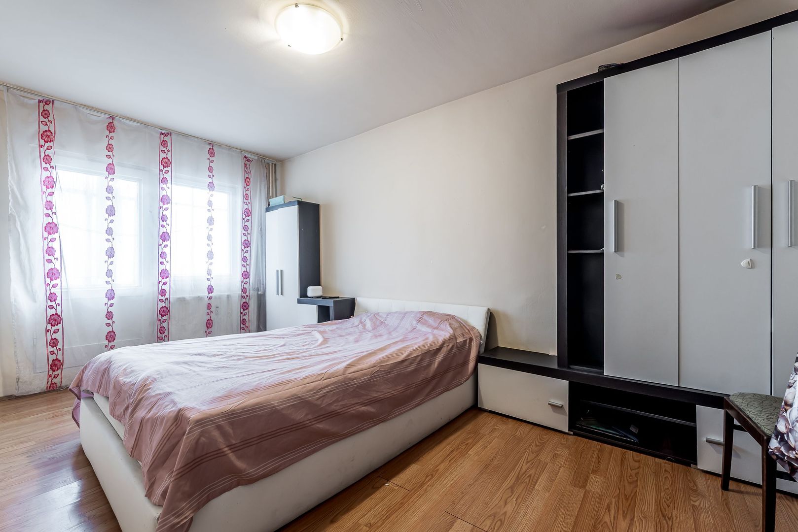 Vandut Garsoniera confort 1 la etajul 2 in confectii Comision 0 - Poză 1