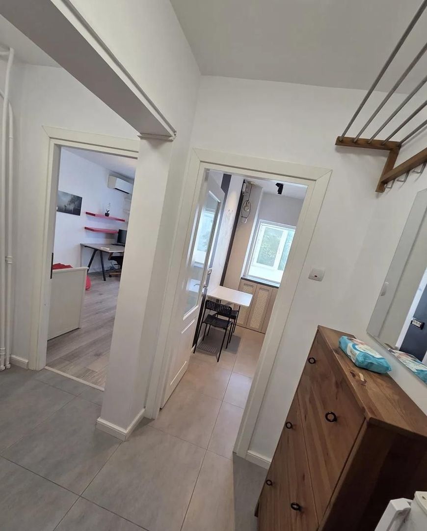 GARSONIERA - TINERETULUI, BUCATARIE INCHISA, METROU, MOBILAT MODERN - Poză 3