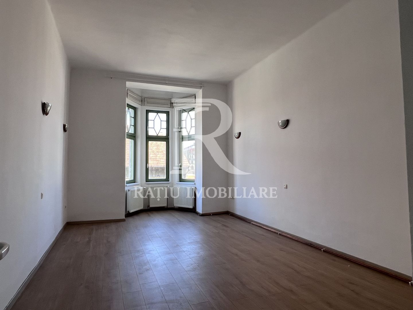 Spatiu de birouri | Iosif Vulcan | Ultracentral | Oradea - Poză 7