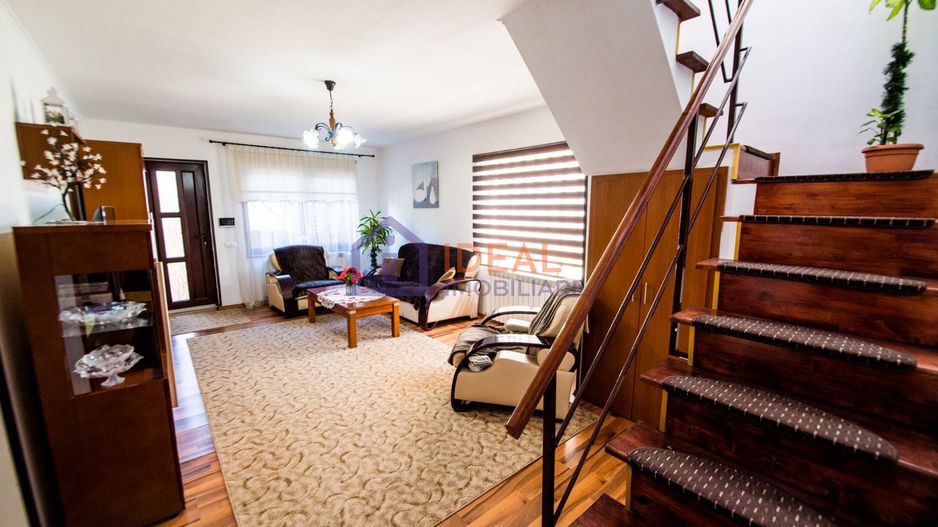 Casa Individuala cu 8 camere si 430 mp de curte, zona Calea Poplacii - Poză 12