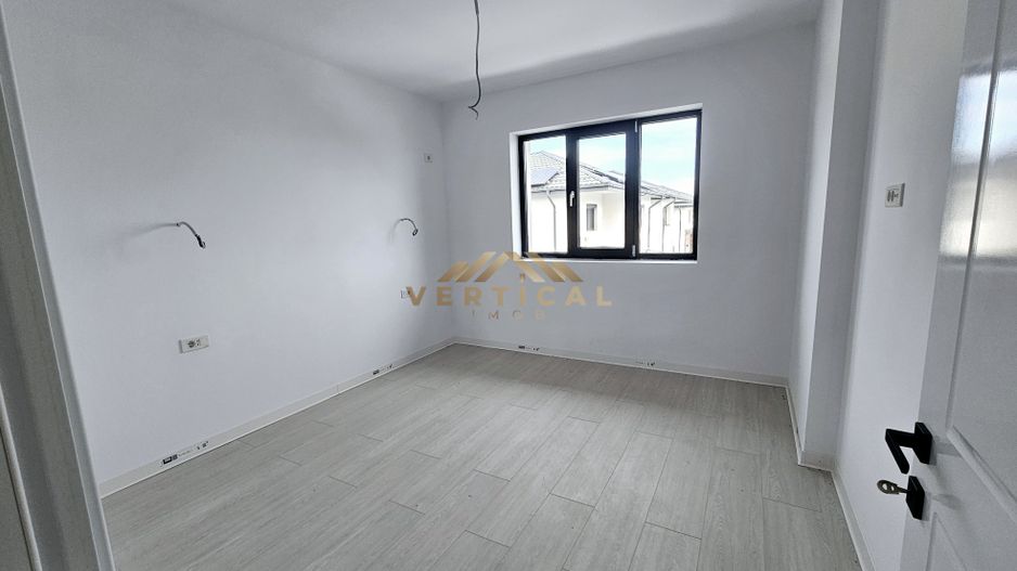 Vila 4 camere in comuna Berceni - Poză 11