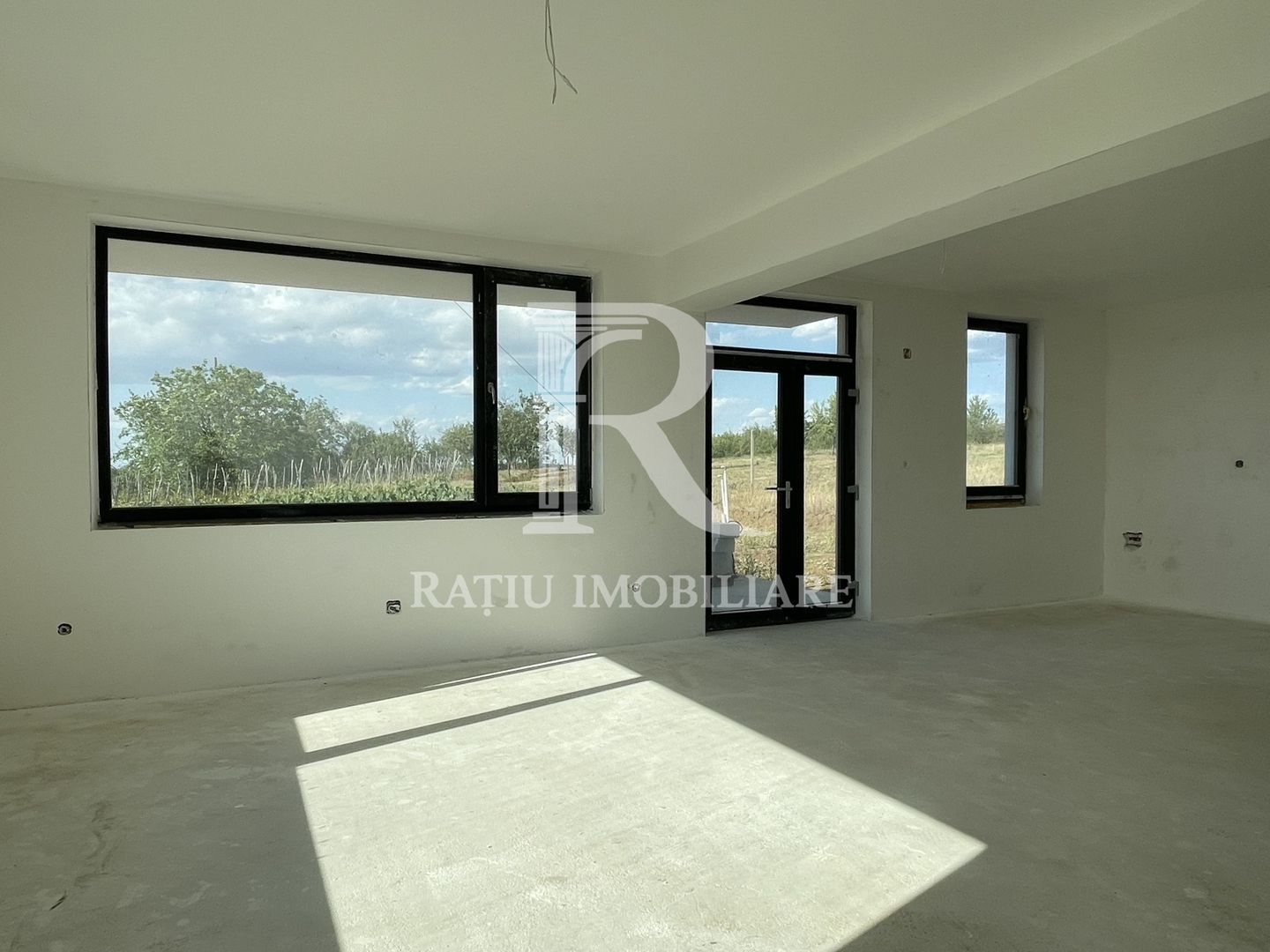 Casă Premium | Arhitectură Mediteraneană | Panoramă | Dealuri | Oradea - Poză 4