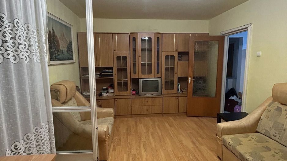 Vand apartament 3 camere Rahova - Poză 3