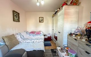Apartament cu 2 camere de vanzare, zona Cuza Voda - Poză 3