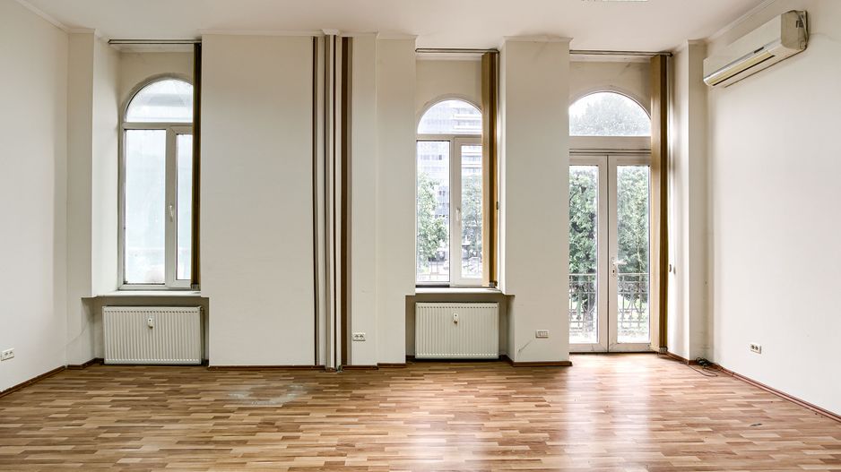 Birou la etajul 1 în zonă ultracentrală - Poză 4