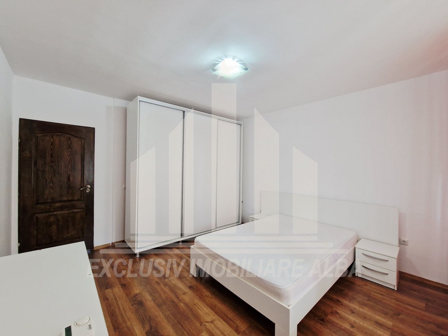 Apartament cu 3 camere decomandate, Cetate - Poză 5