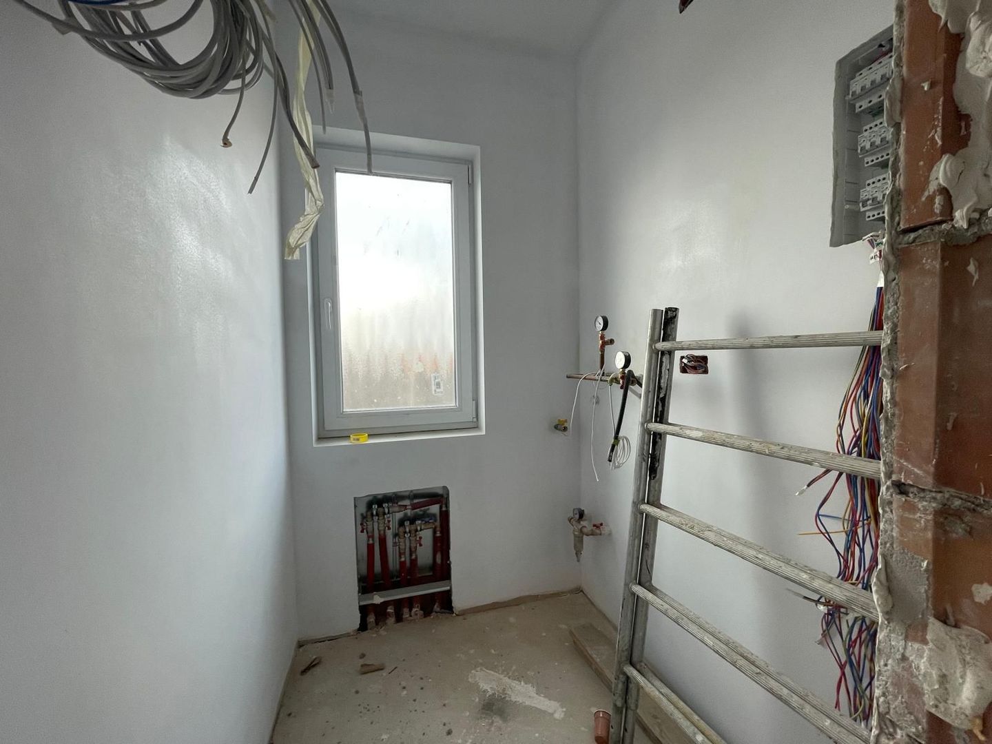 Duplex - 5 camere -toate utilitatile - Mosnita Noua - Urseni - Poză 8