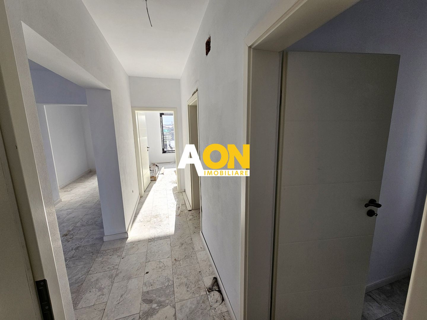 Casa individuala de vanzare, 4 camere, 2 bai, 448mp teren - Poză 12