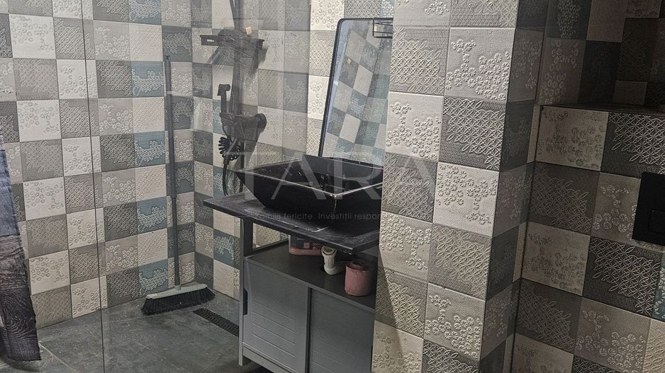 Garsonieră modernă, renovată complet, zona Centrala - Poză 4