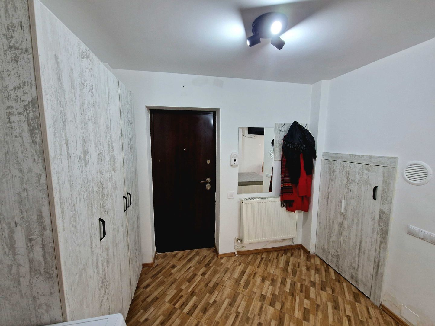 GARSONIERA EROII REVOLUTIEI 30MP - Poză 4